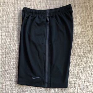 Men’s small Nike basketball shorts